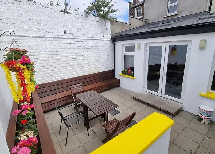 Modern Centre * Dublin